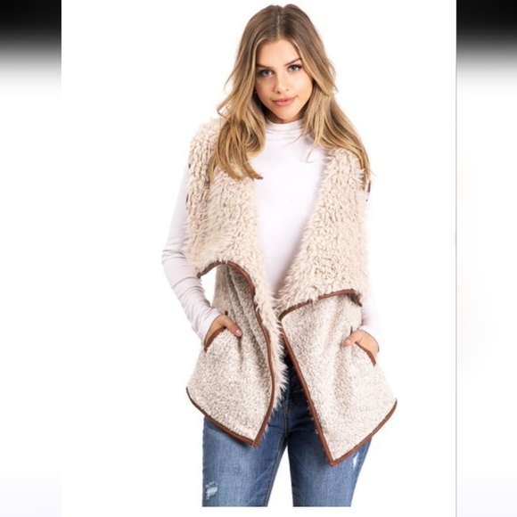 LOVE TREE Women's Beige/Brown Faux-Fur Sherpa Open-Front Vest Size Small - Picture 1 of 9